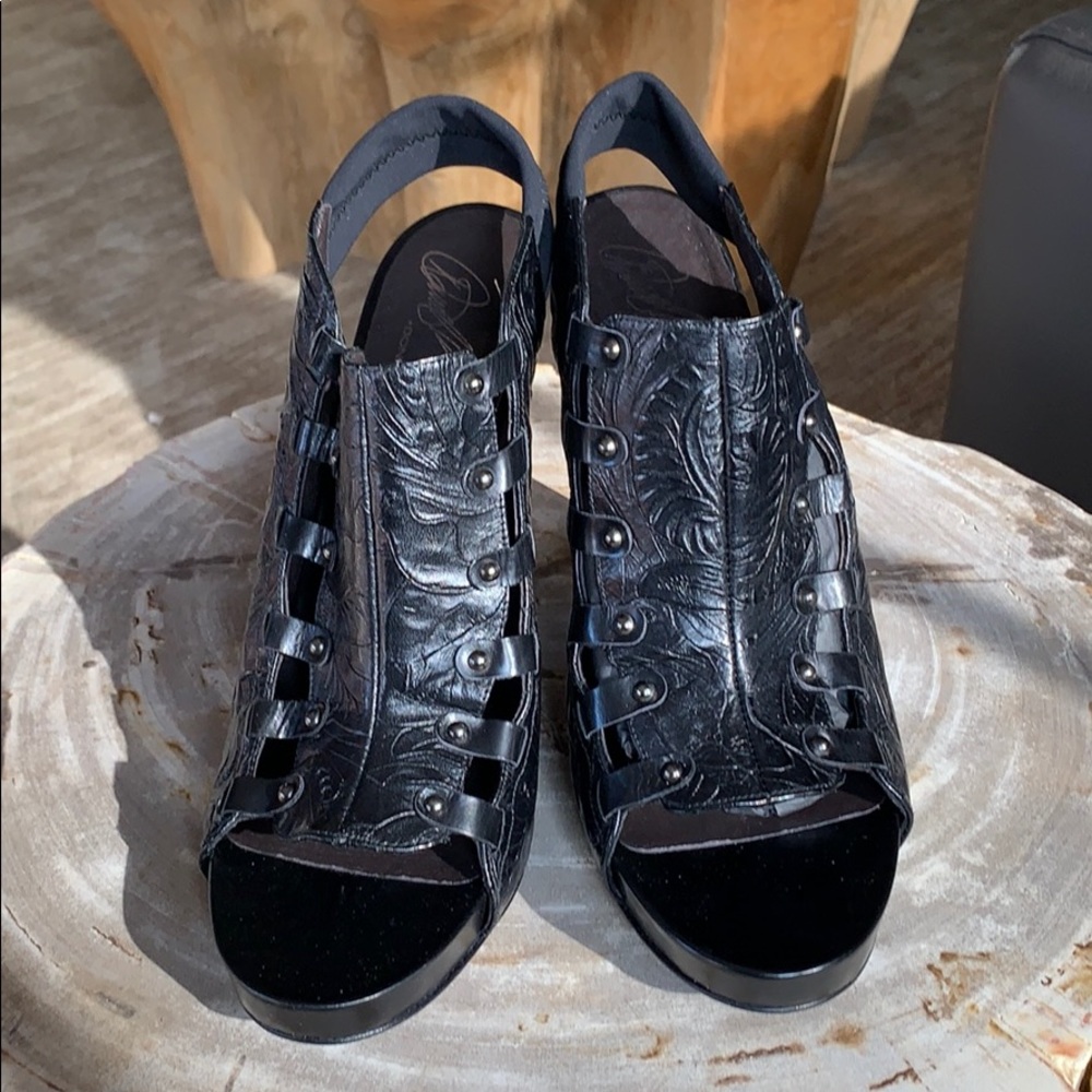 NEW Donald J. Pliner Vishad Heel Black 10